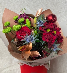 The Luxury Traditional Christmas Bouquet