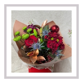 The Luxury Traditional Christmas Bouquet